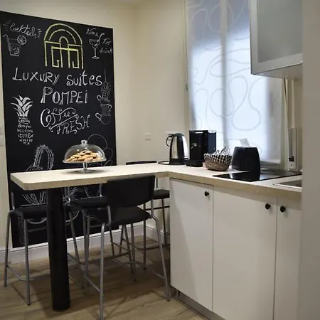 Luxury Apartment *