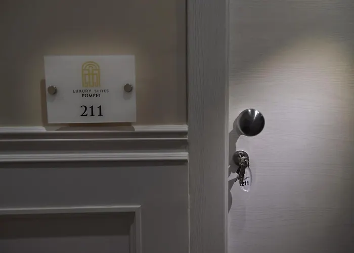 Royal Suites-near Ruins