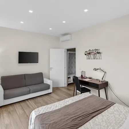 Apartament Luxury Suites-near Ruins Pompeja
